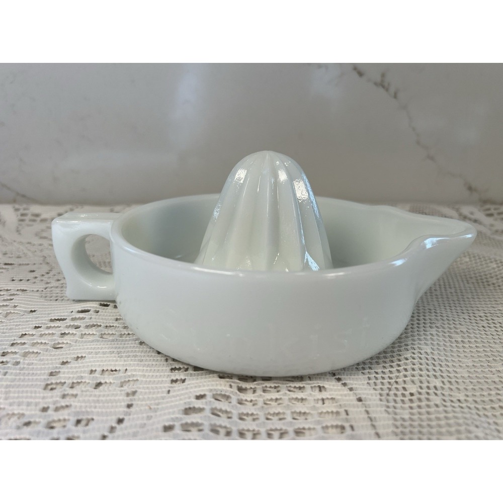 Vintage Sunkist White Milk Glass Citrus Orange Lemon Juicer Reamer